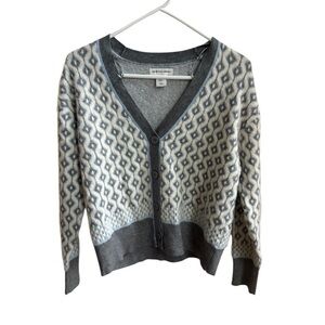 cupcakes & cashmere Gray and Cream Patterned Cardigan NWT